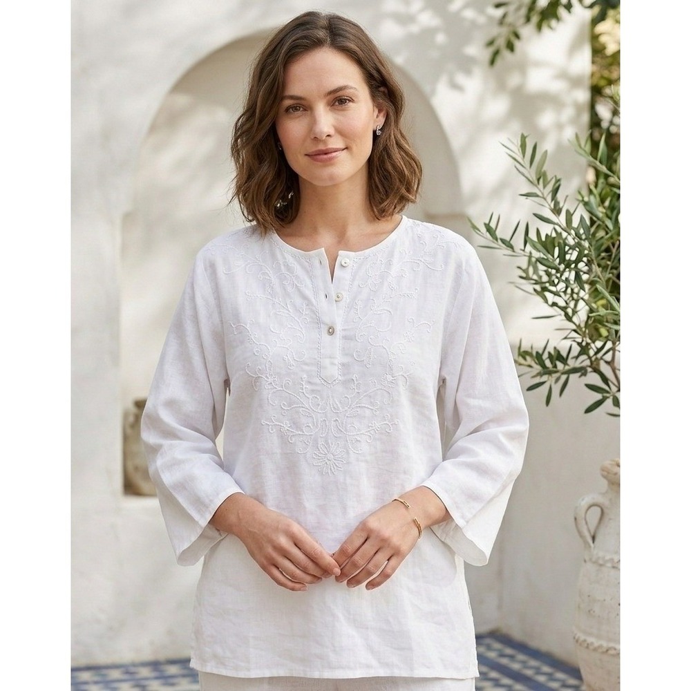 Willow Henley Top Blouse Women's Size M Embroidered Floral White Minimalist NEW